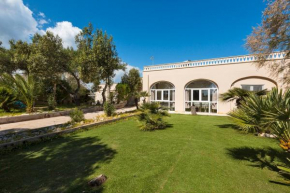 Villa Kyra by BarbarHouse